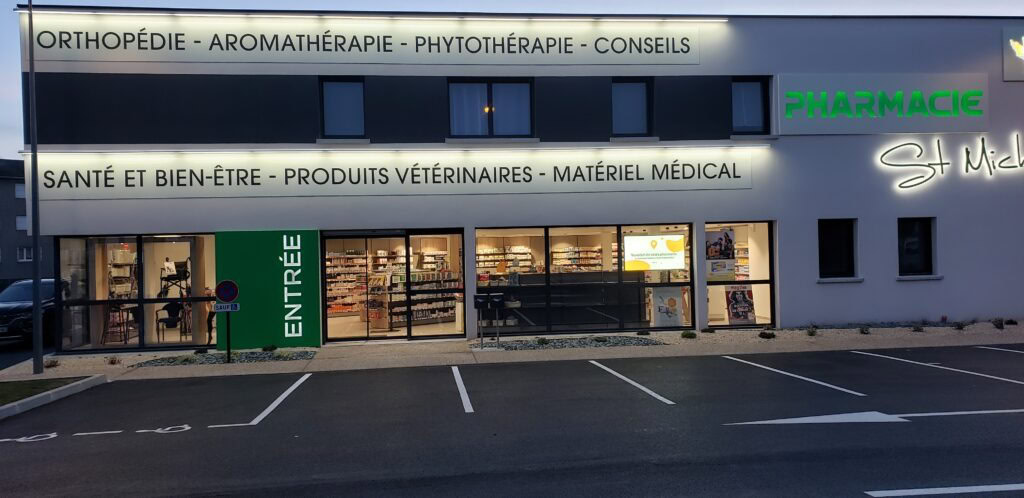 Construction pharmacie St Hilaire du Harcouet