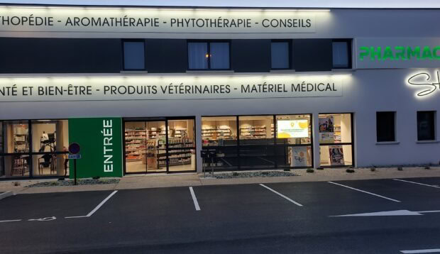 Construction pharmacie St Hilaire du Harcouet