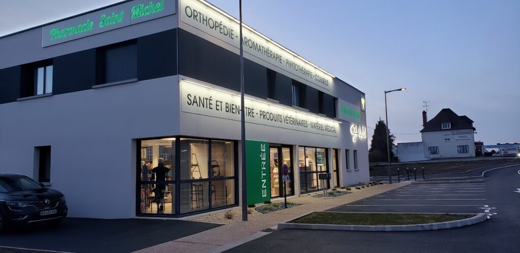 Construction pharmacie St Hilaire du Harcouet