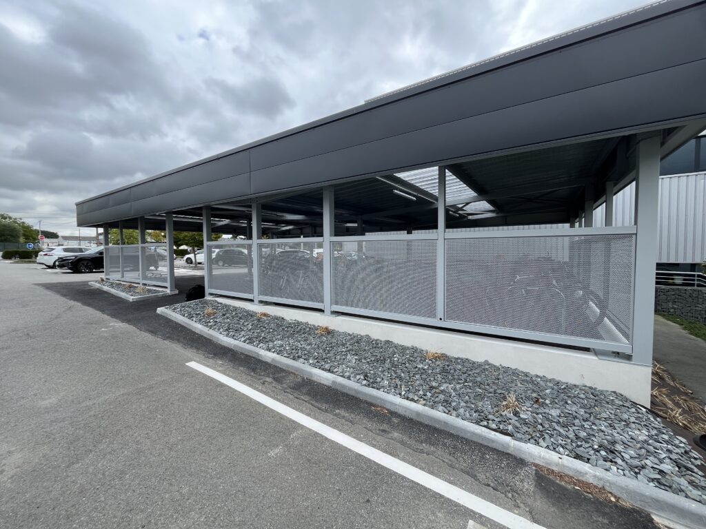 Extension parking et création d'ombrières