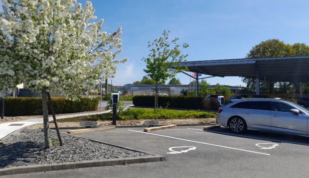 Extension parking et création d'ombrières