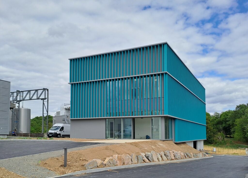 Construction laboratoires à Ciron